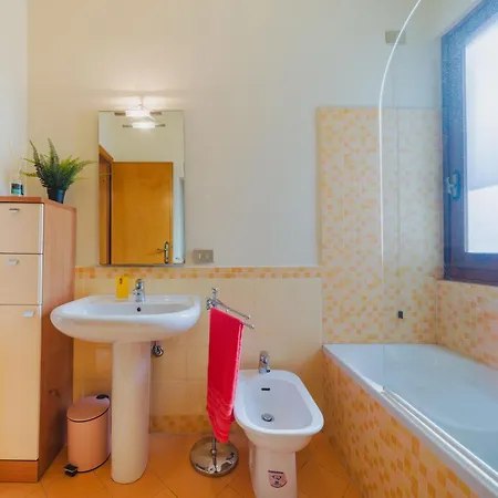 Appartamento Scirocco By Interhome